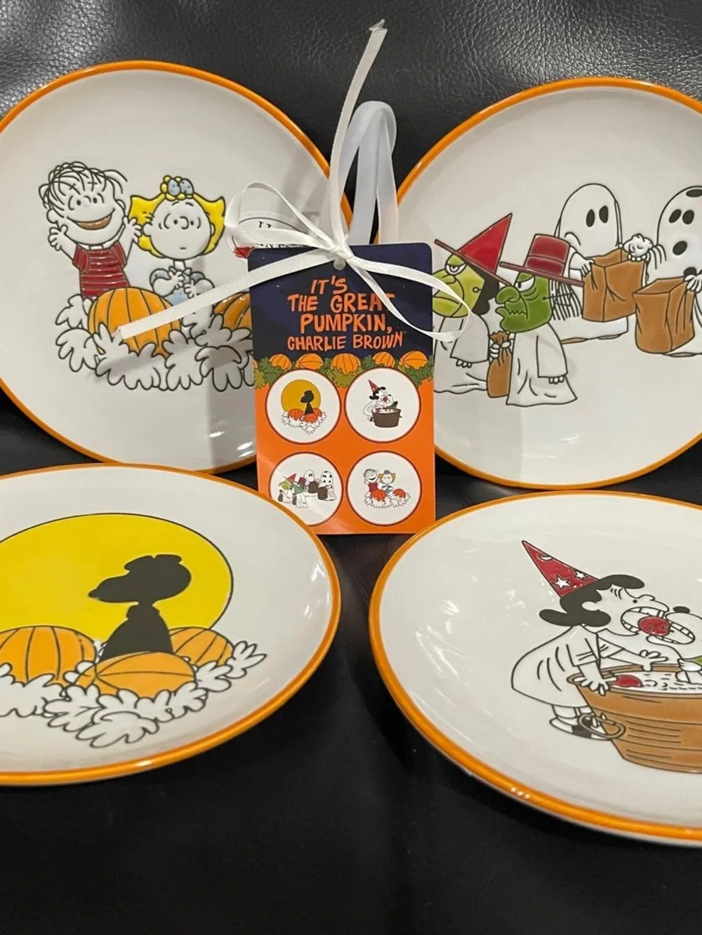 Halloween Peanuts Snoopy Appetizer Plates, set of 4 - Snoopy The Great Pumpkin